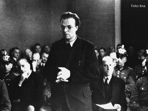 Pater Alfred Delp, Jesuit, Mitglied des Kreisauer Kreises im Widerstand gegen den Nationalsozialismus, hingerichtet in Berlin-Plötzensee, vor dem Volksgerichtshof 1945 in Berlin.