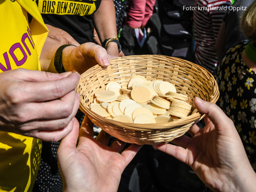 Gemeinsames Abendmahl von Katholiken und Protestanten