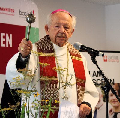 Bischof em. Joachim Reinelt