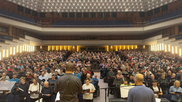 Chorprobe in der Stadthalle von Chemnitz