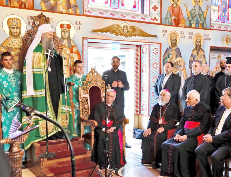 Kirchweihe mit Patriarch und sieben Bischöfen