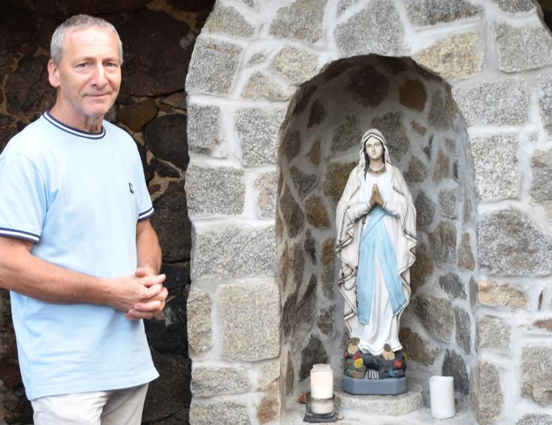 Eine Reihe von Fügungen