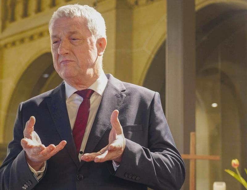 Der Mann, der mit den Rechten spricht