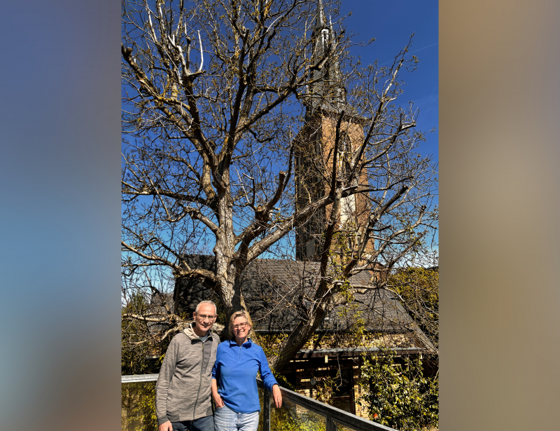 So bewegend ist das Leben im Schatten des Kirchturms