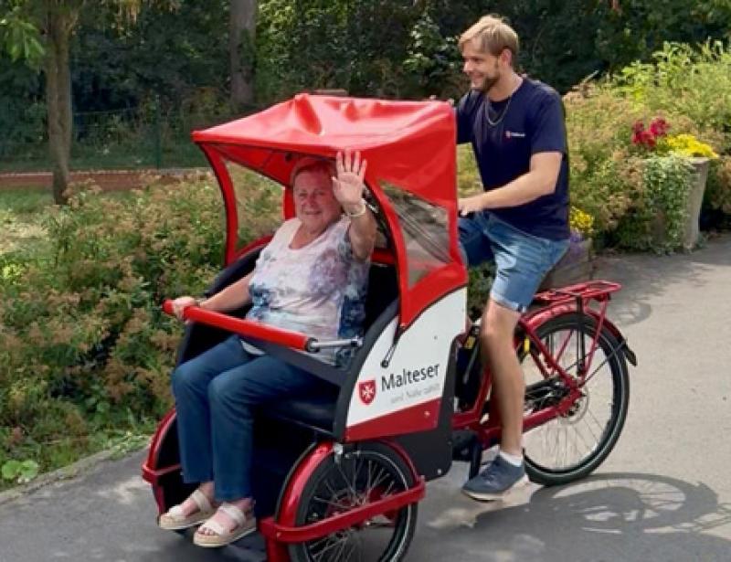 Rikscha-Fahrten für Senioren