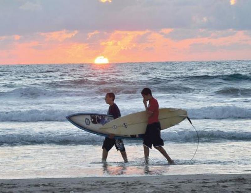 Surfen und Beten lernen