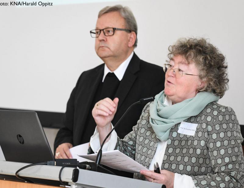 Raum des Kirchenrechts für Frauen nutzen