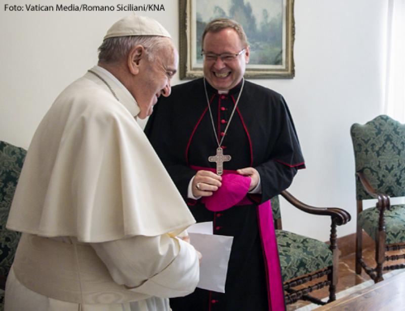 Papst ermutigt deutsche Kirche 