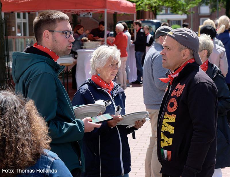 Miteinander essen und ins Gespräch kommen