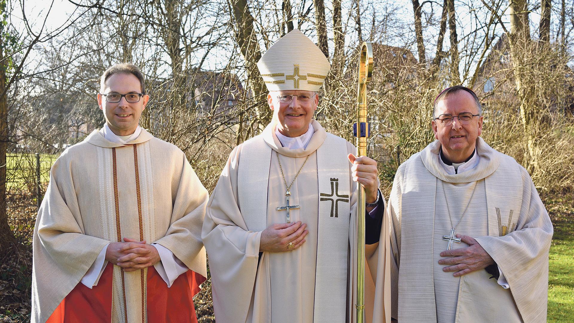 Drei Geistliche