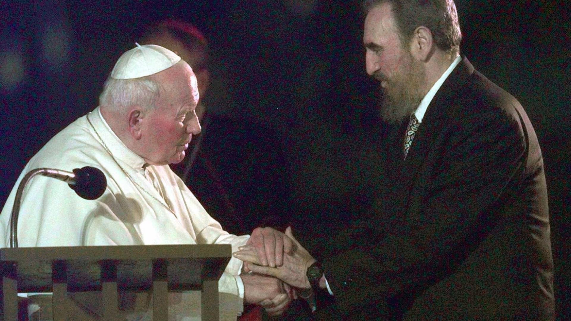 Papst und Fidel Castro