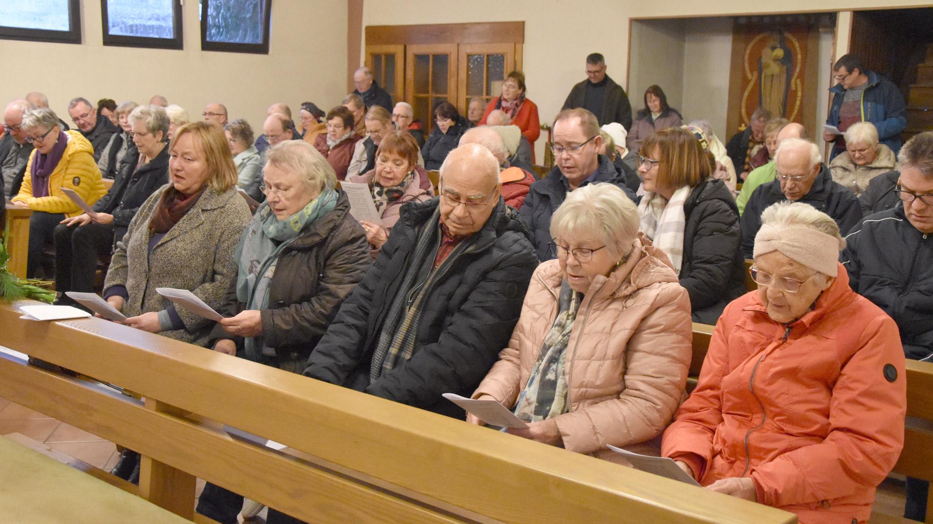 Gottesdienstgemeinde in Steckelsdorf