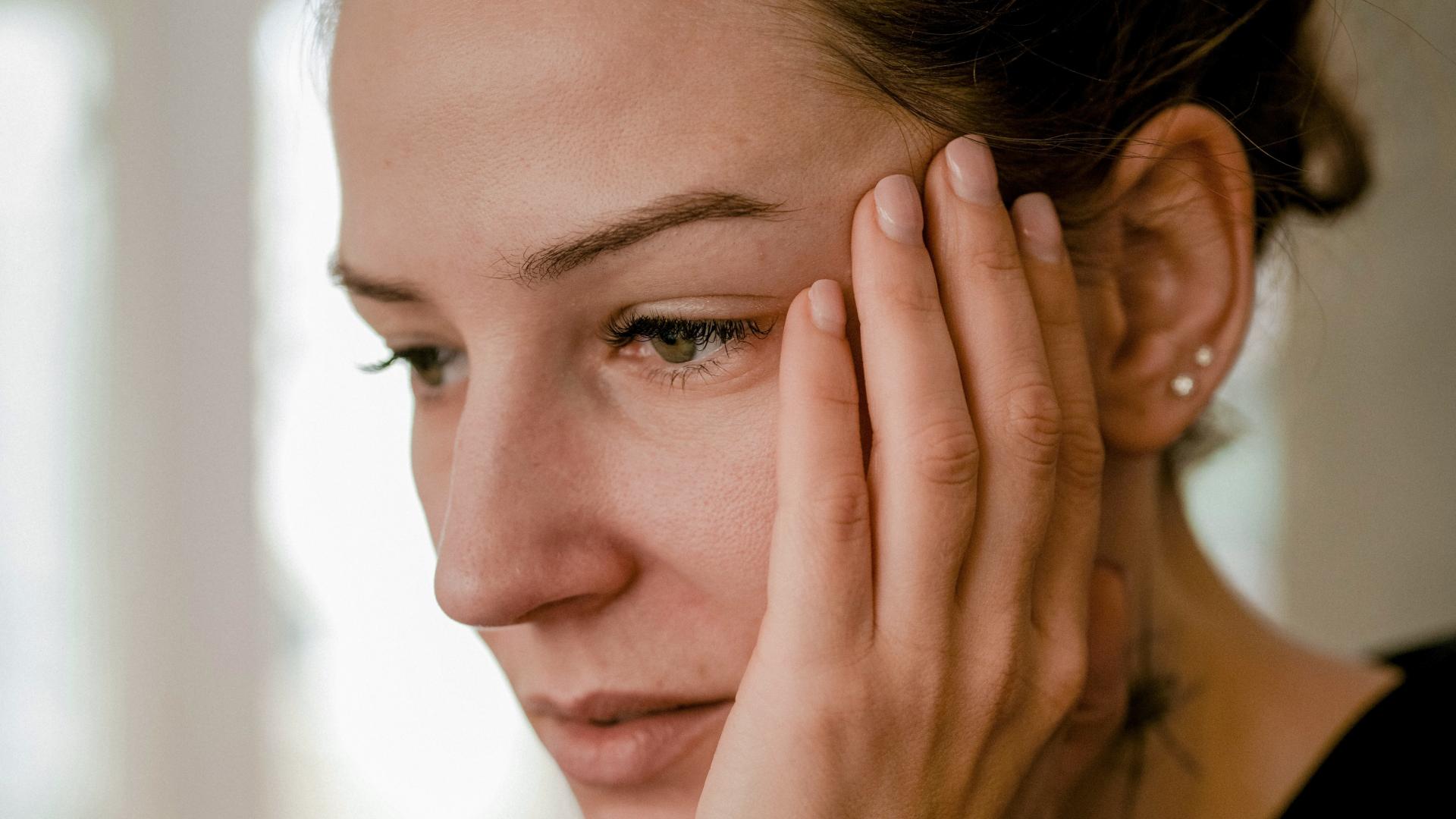 Eine Frau mit Sorgen