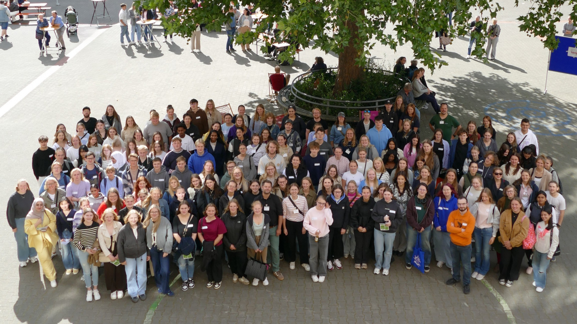 Gruppe von Freiwilligendienstlern