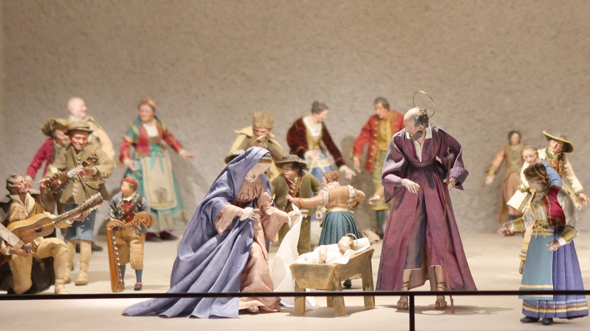 Figuren der Neapolitanischen Krippe der Sankt Hedwigs-Kathedrale