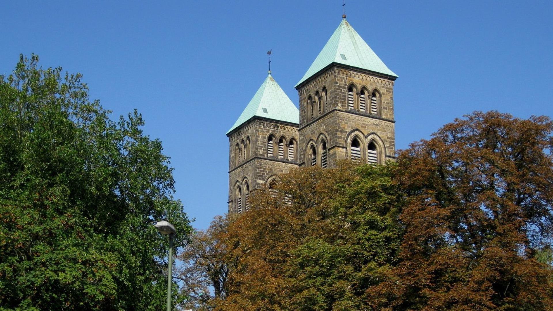 Die Türme der Herz-Jesu-Kirche Osnabrück