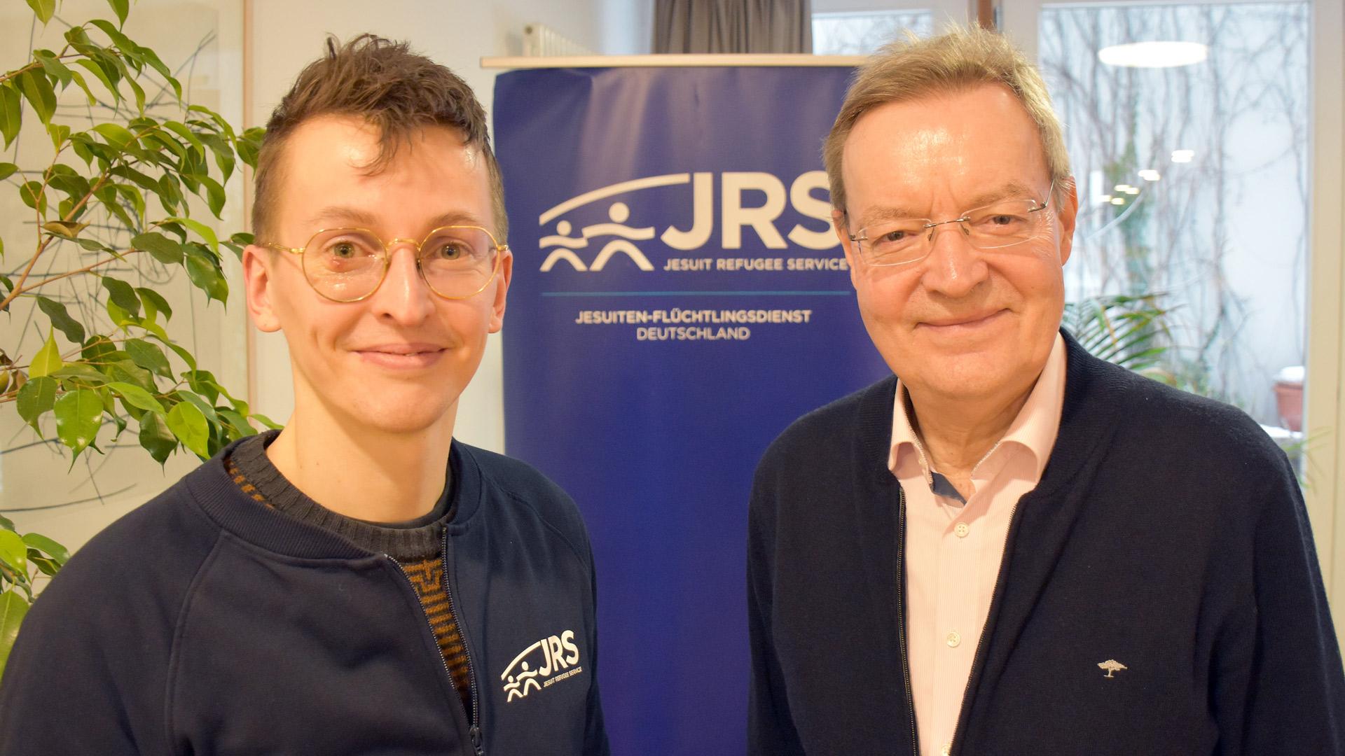 Porträtfoto von Jesuitenpater Fabian Retschke (links) und Markus Lang