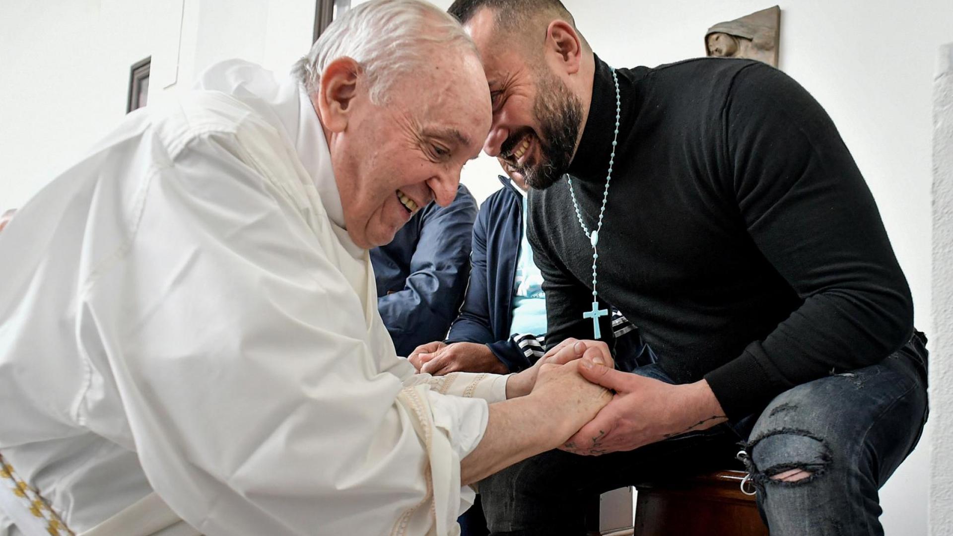 Papst Franziskus, Gefängnis