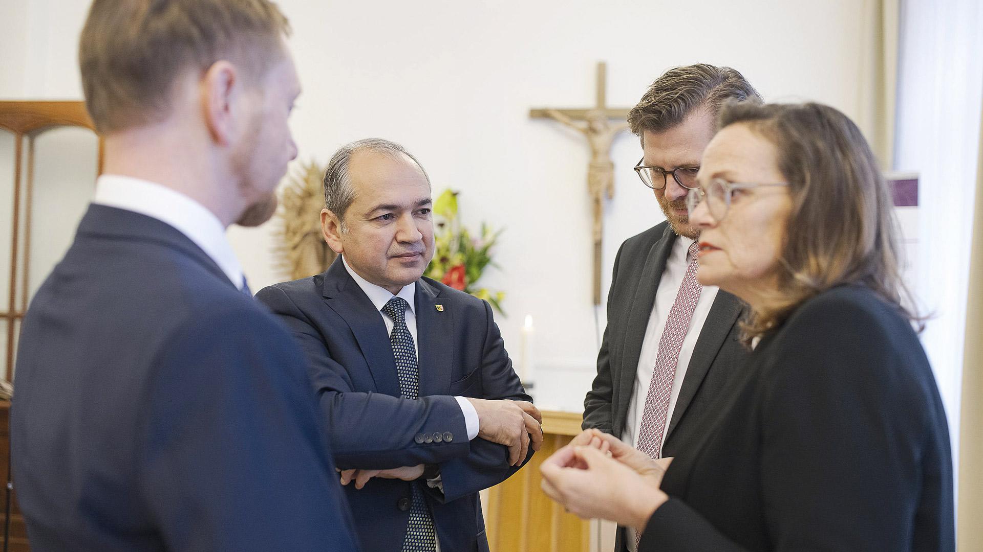 Politiker im Gespräch