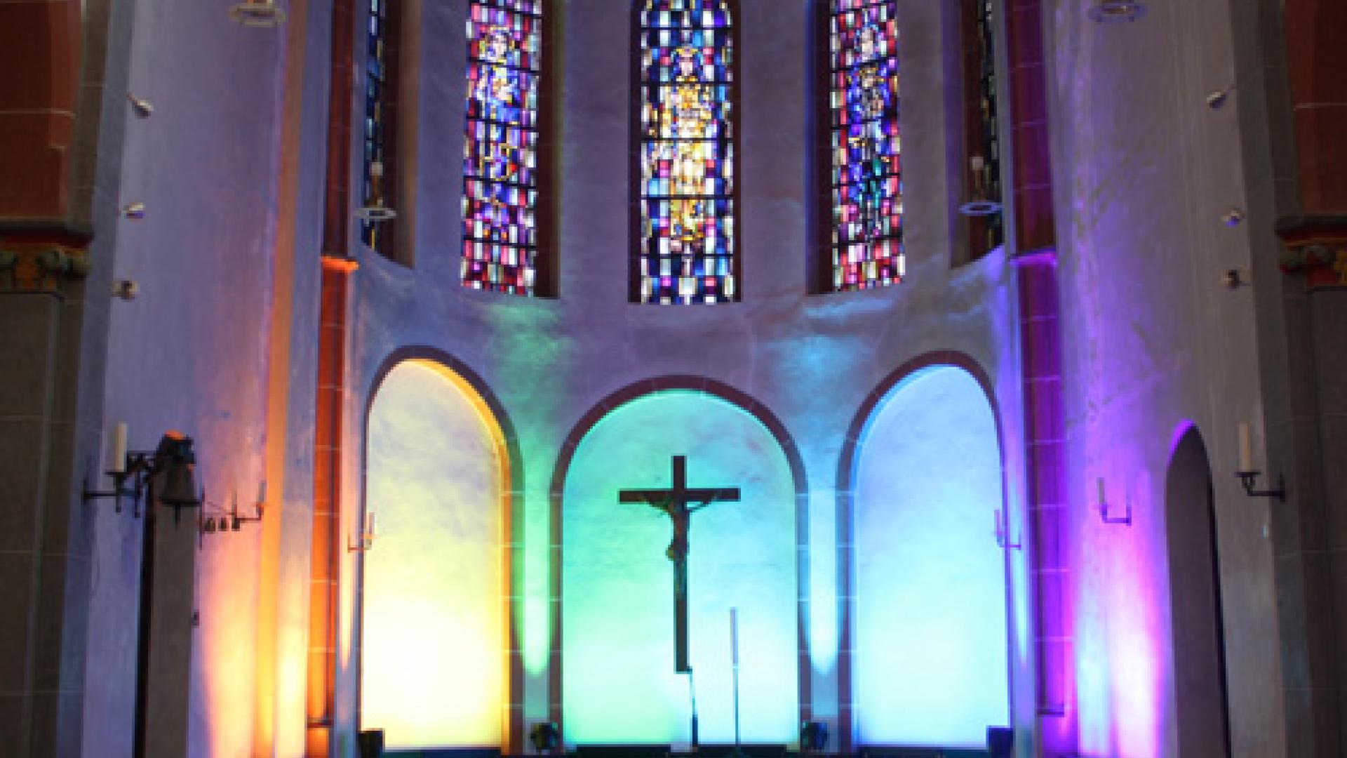 38_bunte_Kirche.jpg