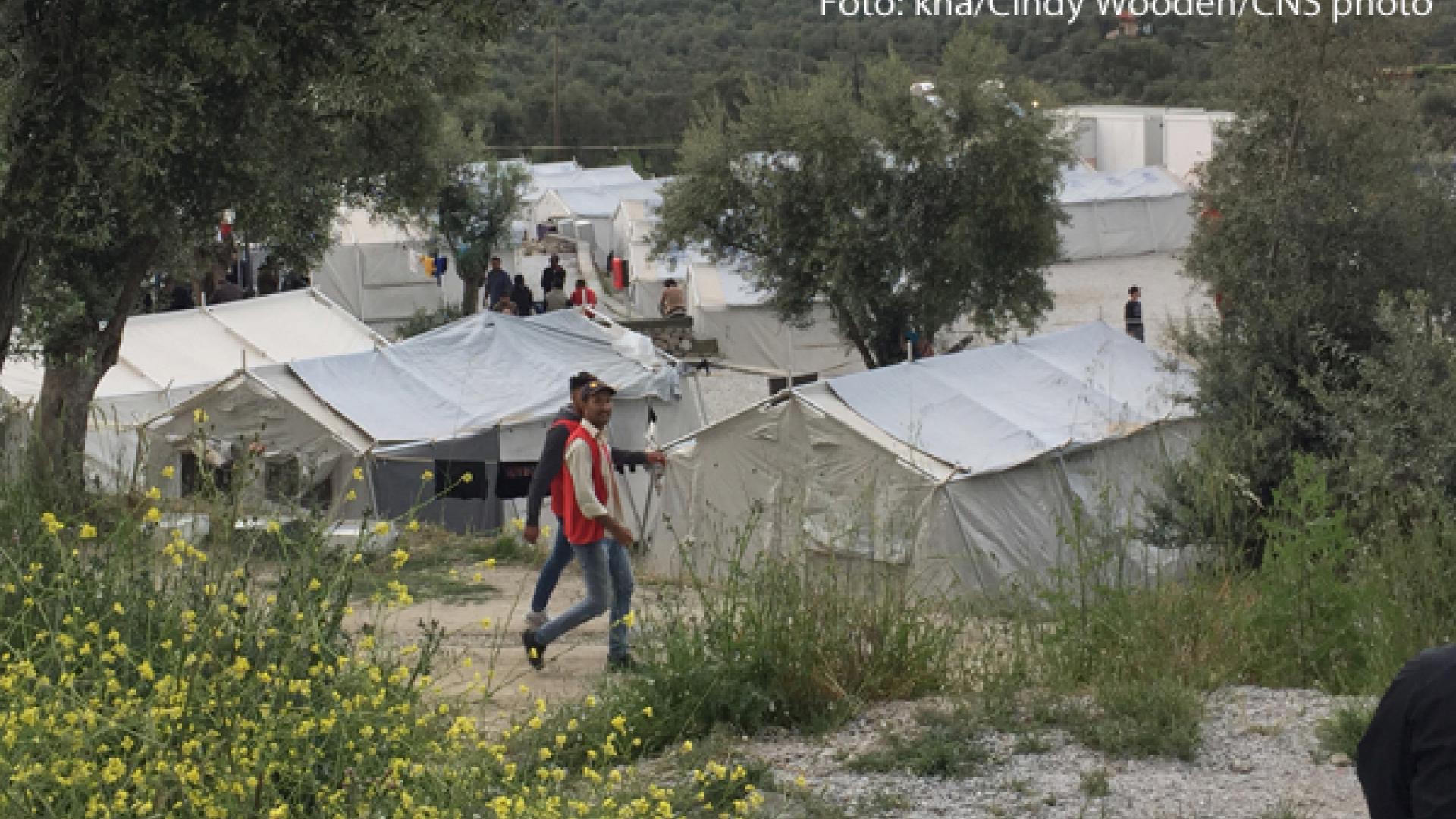 Moria-Lesbos-Gefl%C3%BCchtete.jpg